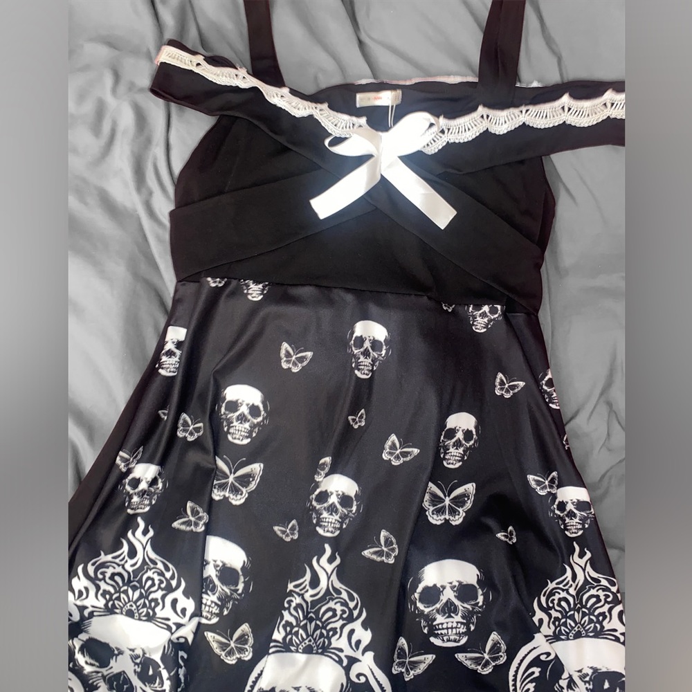 Rockabilly Pinup Girl Punk Goth Emo Dress Skulls Black & White Vintage Retro NEW